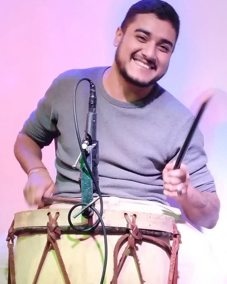 El bombo legüero