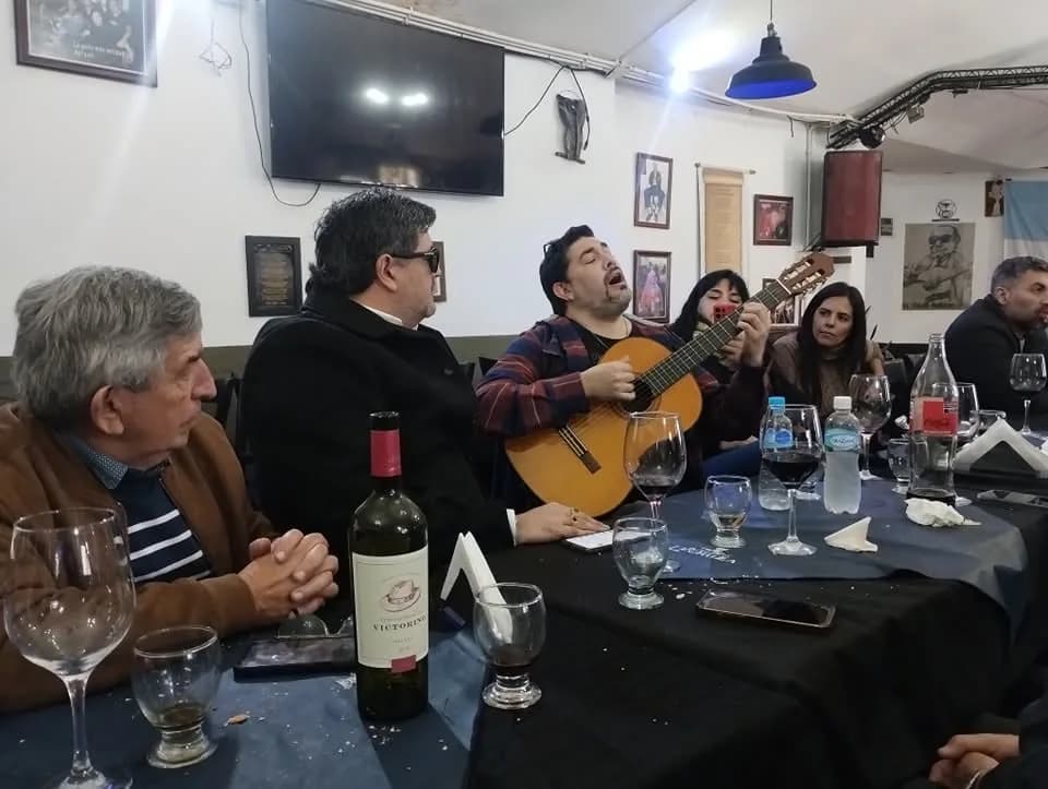 Primero en llegar, último en irse